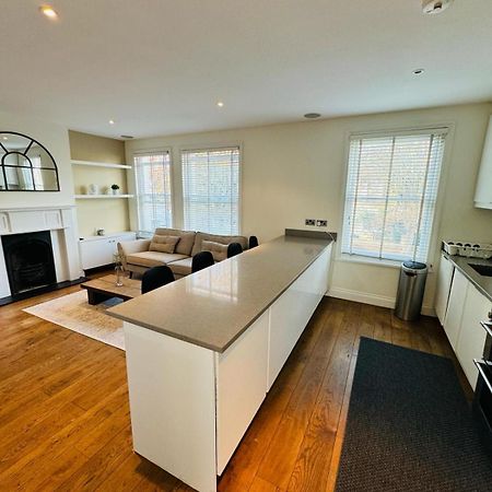 Stunning Flat In Chiswick Apartment Londra Exterior foto