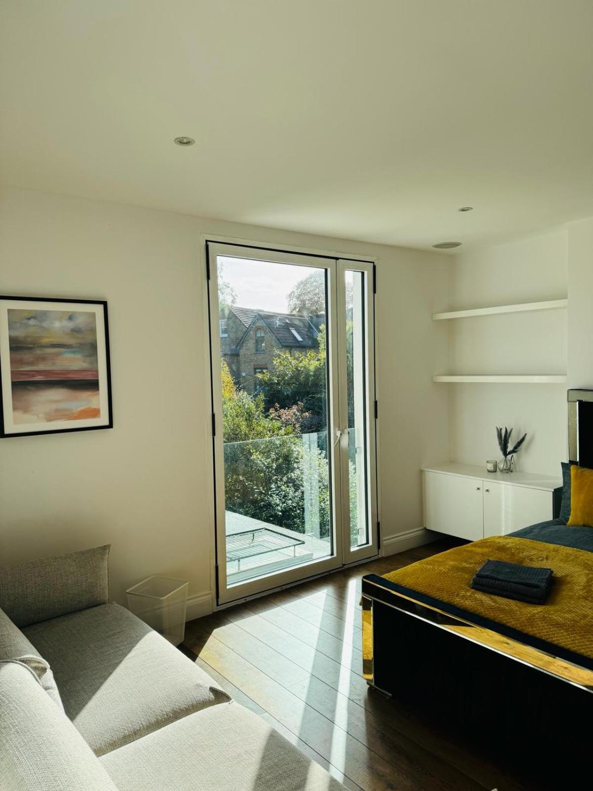 Stunning Flat In Chiswick Apartment Londra Exterior foto
