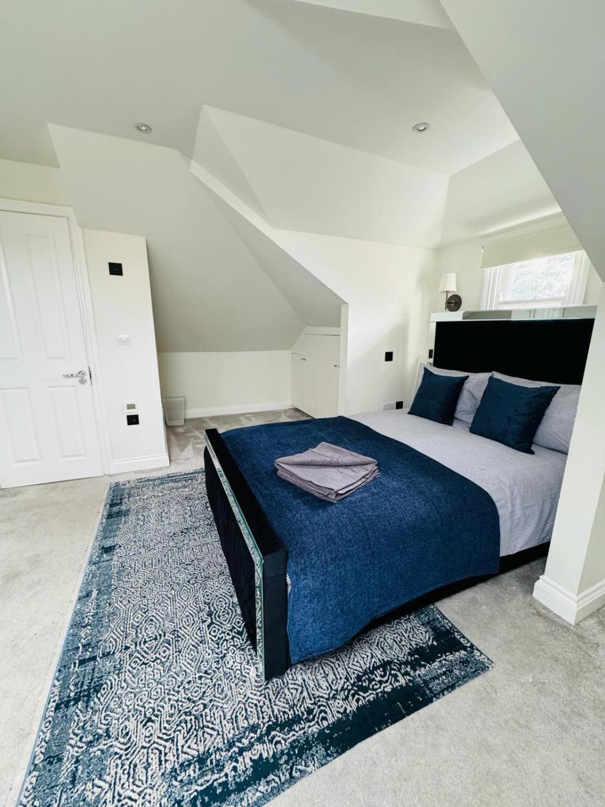 Stunning Flat In Chiswick Apartment Londra Exterior foto