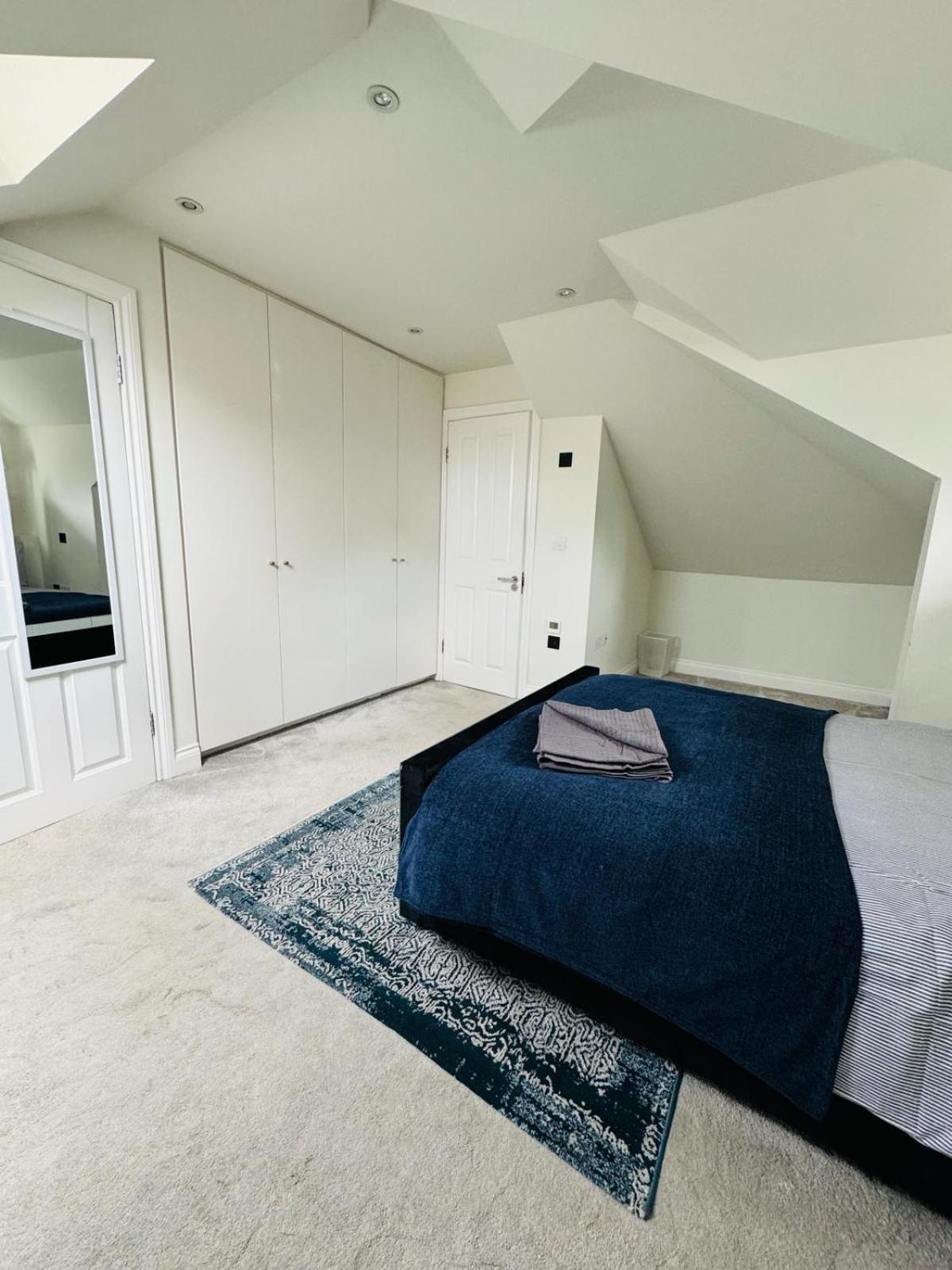 Stunning Flat In Chiswick Apartment Londra Exterior foto